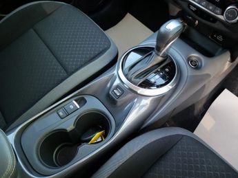 Nissan Juke 1.0 DIG-T N-Connecta DCT Auto Euro 6 (s/s) 5dr