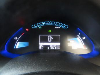 Nissan LEAF 24kWh Tekna Hatchback 5dr Electric Auto (107 bhp)