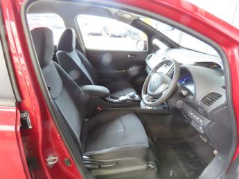 Nissan LEAF 30kWh Acenta Hatchback 5dr Electric Auto (109 bhp)