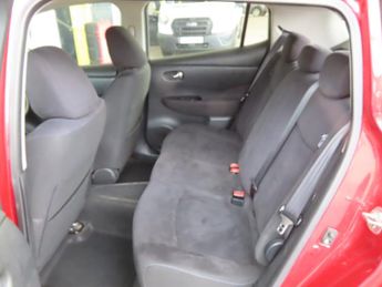 Nissan LEAF 30kWh Acenta Hatchback 5dr Electric Auto (109 bhp)