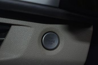 Volkswagen Transporter 1.4 TSI 13kWh Style DSG Euro 6 (s/s) 5dr