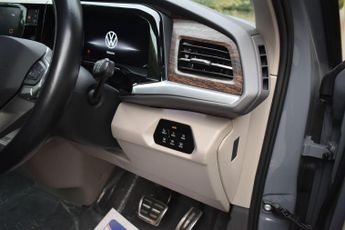 Volkswagen Transporter 1.4 TSI 13kWh Style DSG Euro 6 (s/s) 5dr