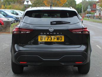 Nissan Qashqai 1.3 DIG-T MHEV Acenta Premium SUV 5dr Petrol Hybrid XTRON Euro 6