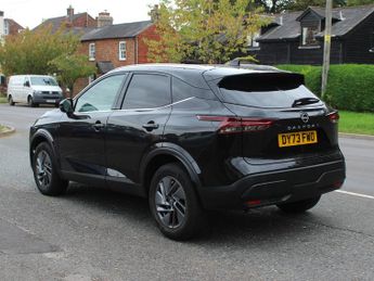 Nissan Qashqai 1.3 DIG-T MHEV Acenta Premium SUV 5dr Petrol Hybrid XTRON Euro 6