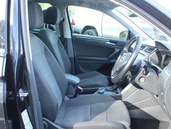 Volkswagen Tiguan 2.0 TSI SEL SUV 5dr Petrol DSG 4Motion Euro 6 (s/s) (190 ps)