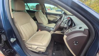 Vauxhall Insignia 2.0 CDTi SE Sports Tourer 5dr Diesel Auto Euro 5 (163 ps)
