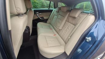 Vauxhall Insignia 2.0 CDTi SE Sports Tourer 5dr Diesel Auto Euro 5 (163 ps)