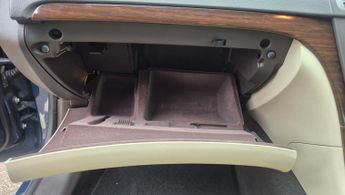 Vauxhall Insignia 2.0 CDTi SE Sports Tourer 5dr Diesel Auto Euro 5 (163 ps)