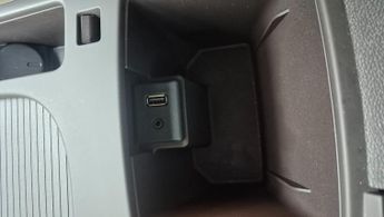 Vauxhall Insignia 2.0 CDTi SE Sports Tourer 5dr Diesel Auto Euro 5 (163 ps)