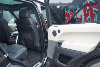 Land Rover Range Rover Sport 3.0 SD V6 Autobiography Dynamic SUV 5dr Diesel Auto 4WD Euro 6 (