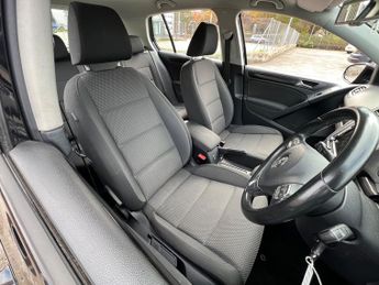 Volkswagen Golf 1.4 TSI Match Hatchback 5dr Petrol DSG Euro 5 (122 ps)