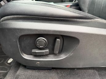 Land Rover Discovery Sport 2.0 TD4 HSE SUV 5dr Diesel Auto 4WD Euro 6 (s/s) (180 ps)