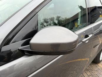 Land Rover Discovery Sport 2.0 TD4 HSE SUV 5dr Diesel Auto 4WD Euro 6 (s/s) (180 ps)