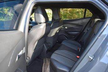 Peugeot E-2008 50kWh Allure Auto 5dr (7kW Charger)