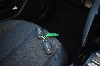 Peugeot E-2008 50kWh Allure Auto 5dr (7kW Charger)