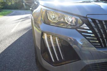 Peugeot E-2008 50kWh Allure Auto 5dr (7kW Charger)
