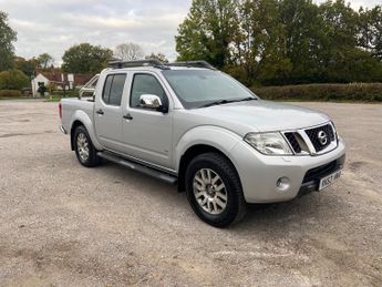 Nissan Navara 3.0 dCi V6 Outlaw Pickup Double Cab 4dr Diesel Auto 4WD Euro 5 (