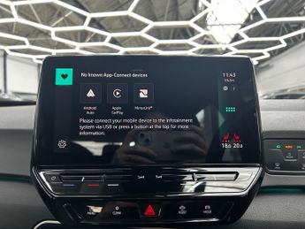 Volkswagen ID.3 Pro Performance 58kWh Life Hatchback Electric Auto (204 ps) 5dr