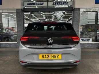 Volkswagen ID.3 Pro Performance 58kWh Life Hatchback Electric Auto (204 ps) 5dr
