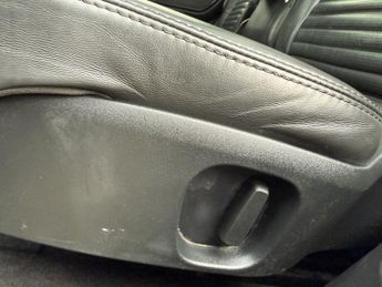 Land Rover Discovery 2.0 SD4 HSE SUV 5dr Diesel Auto 4WD Euro 6 (s/s) (240 ps)