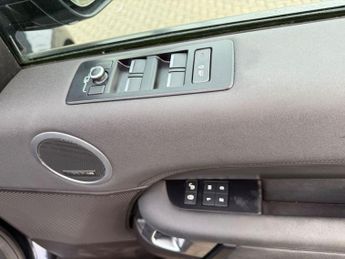 Land Rover Discovery 2.0 SD4 HSE SUV 5dr Diesel Auto 4WD Euro 6 (s/s) (240 ps)