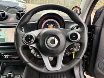 Smart ForTwo 17.6kWh Premium Coupe 2dr Electric Auto (22kW Charger) (82 ps)