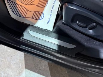 Jaguar F-Pace 2.0 D180 R-Sport SUV 5dr Diesel Auto AWD Euro 6 (s/s) (180 ps)