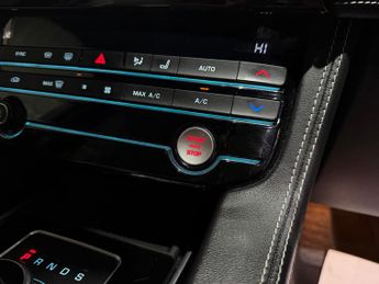 Jaguar F-Pace 2.0 D180 R-Sport SUV 5dr Diesel Auto AWD Euro 6 (s/s) (180 ps)