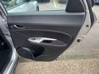 Honda Civic 1.8 i-VTEC SE Hatchback 5dr Petrol Automatic (165 g/km, 138 bhp)