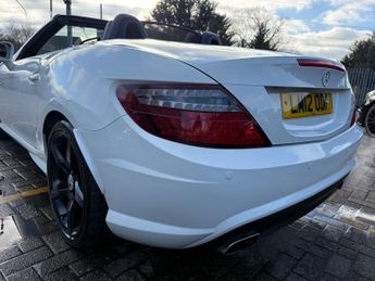 Mercedes-Benz SLK 1.8 SLK200 BlueEfficiency AMG Sport Convertible 2dr Petrol G-Tro