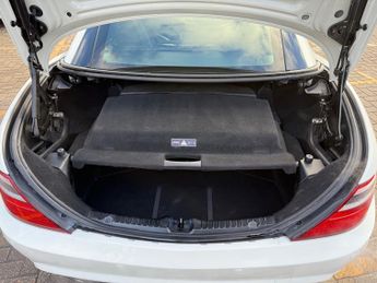 Mercedes-Benz SLK 1.8 SLK200 BlueEfficiency AMG Sport Convertible 2dr Petrol G-Tro