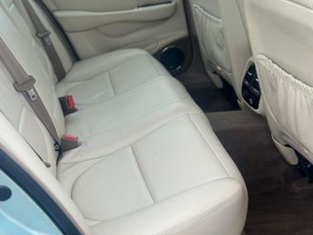 Jaguar XJ 3.0 SE Saloon 4dr Petrol Automatic (249 g/km, 240 bhp)