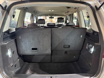 SEAT Alhambra 2.0 TDI CR SE MPV 5dr Diesel DSG Euro 5 (s/s) (140 ps)