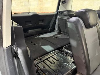 SEAT Alhambra 2.0 TDI CR SE MPV 5dr Diesel DSG Euro 5 (s/s) (140 ps)