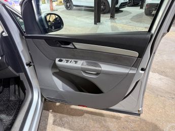 SEAT Alhambra 2.0 TDI CR SE MPV 5dr Diesel DSG Euro 5 (s/s) (140 ps)