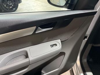 SEAT Alhambra 2.0 TDI CR SE MPV 5dr Diesel DSG Euro 5 (s/s) (140 ps)