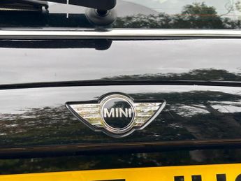 Mini Hatch 1.5 Cooper D Hatchback 3dr Diesel Auto Euro 6 (s/s) (116 ps)