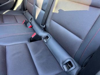 Mercedes-Benz GLA 2.0 GLA250 AMG Line SUV 5dr Petrol 7G-DCT 4MATIC Euro 6 (s/s) (2