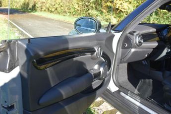 Mini Electric Cooper Cooper SE 32.6kWh Level 3 Auto 3dr