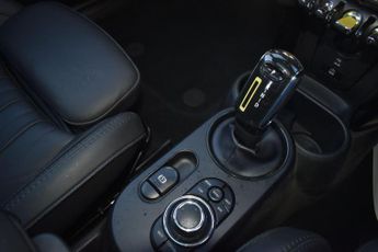 Mini Electric Cooper Cooper SE 32.6kWh Level 3 Auto 3dr