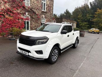 Nissan Navara 2.3 dCi Tekna Pickup Double Cab 4dr Diesel Manual 4WD Euro 5 (19