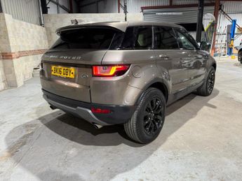 Land Rover Range Rover Evoque 2.0 TD4 SE Tech SUV 5dr Diesel Auto 4WD Euro 6 (s/s) (180 ps)