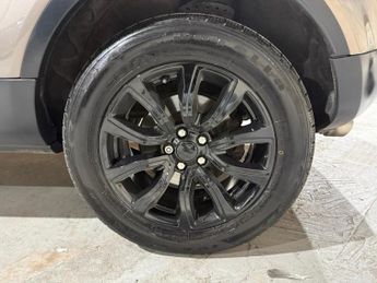 Land Rover Range Rover Evoque 2.0 TD4 SE Tech SUV 5dr Diesel Auto 4WD Euro 6 (s/s) (180 ps)