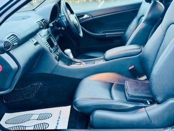 Mercedes-Benz C Class 1.8 C180 Kompressor SE Coupe 2dr Petrol Automatic (193 g/km, 143