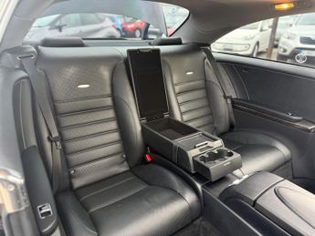 Mercedes-Benz CL Class 5.5 CL63 V8 BiTurbo AMG Coupe 2dr Petrol G-Tronic Euro 5 (s/s) (