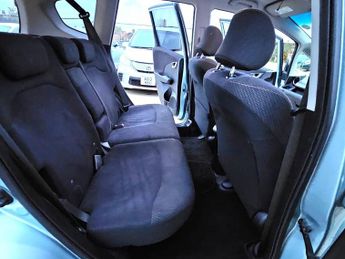 Honda Fit hybrid - RS sports version - 1.5l - automatic - ulez pass - free