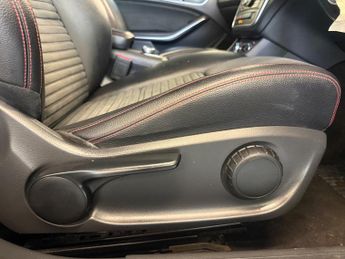 Mercedes-Benz CLA Class 2.1 CLA220d AMG Sport Coupe 4dr Diesel 7G-DCT Euro 6 (s/s) (177 