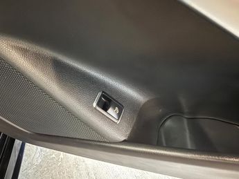 Mercedes-Benz CLA Class 2.1 CLA220d AMG Sport Coupe 4dr Diesel 7G-DCT Euro 6 (s/s) (177