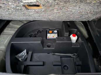 Nissan Juke 1.0 DIG-T N-Connecta SUV 5dr Petrol DCT Auto Euro 6 (s/s) (114 p