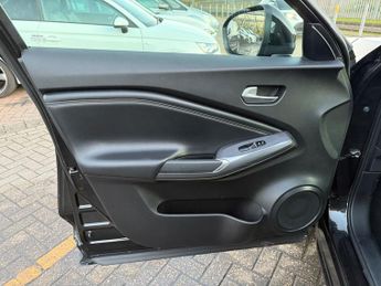 Nissan Juke 1.0 DIG-T N-Connecta SUV 5dr Petrol DCT Auto Euro 6 (s/s) (114 p